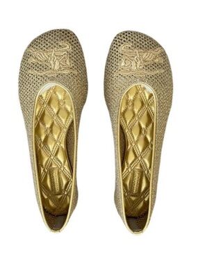 BURBERRY
Cloth ballet flats